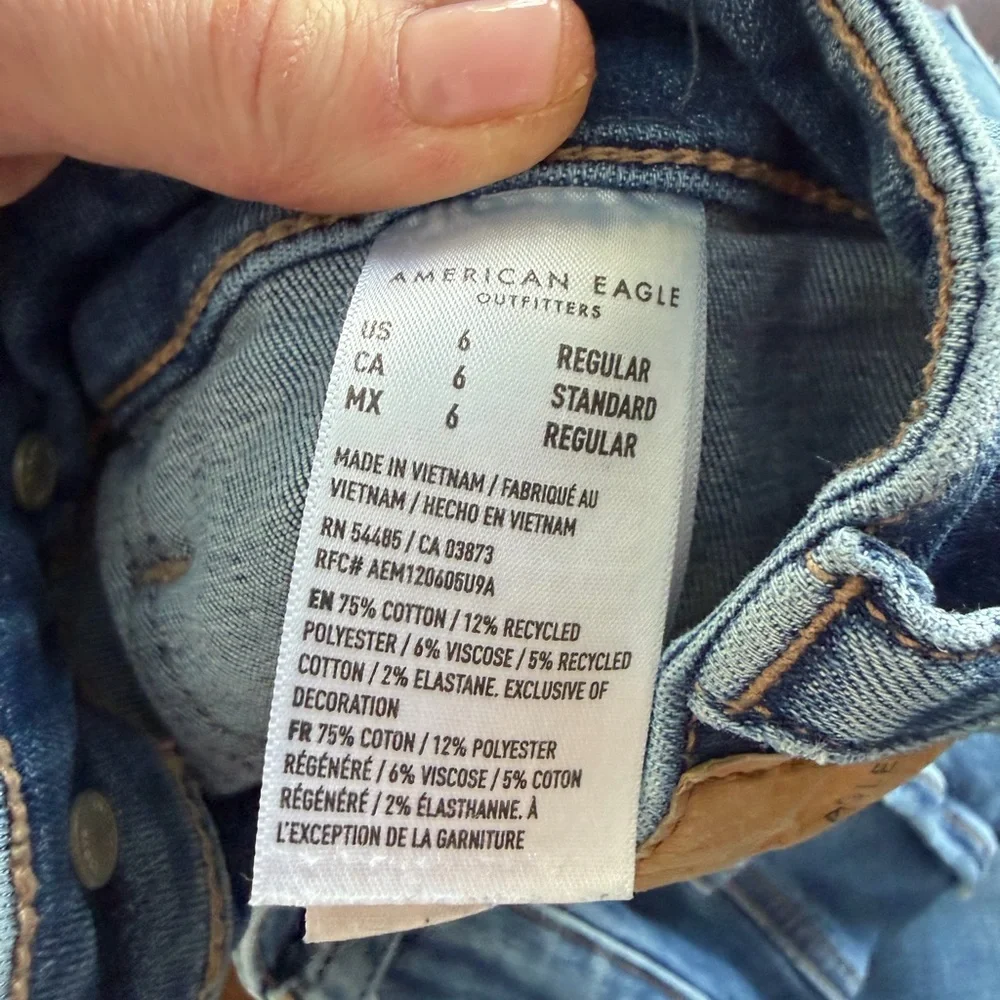 American Eagle Outfitters Blue Women's Jeans - Picture 3 of 3